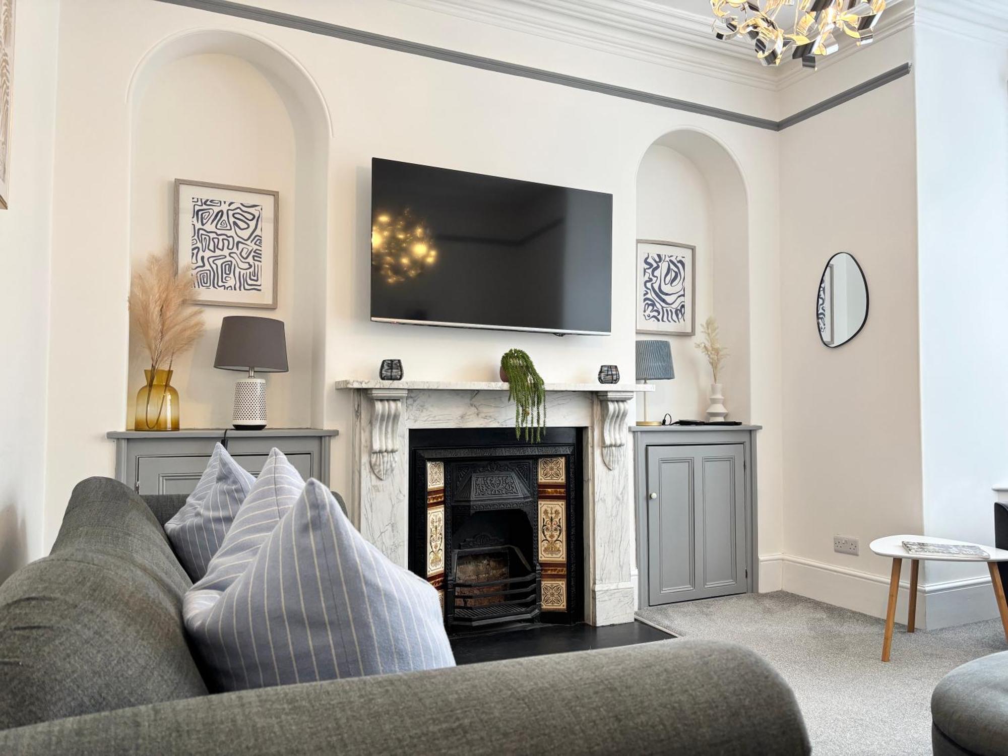 Spacious Home Near Seafront & Train Station 5 Bed Sleeps 10- Central Penzance Exterior foto